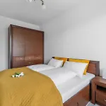 Unique Kampat With Balcony For 4 Guests By Renters Lejlighed *