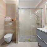 Unique Kampat With Balcony For 4 Guests By Renters Lejlighed *